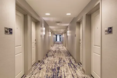 Photo 5 - Hampton Inn & Suites Newport/Cincinnati