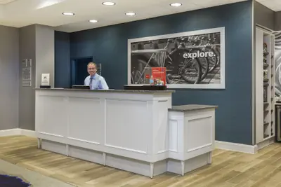 Photo 3 - Hampton Inn & Suites Newport/Cincinnati