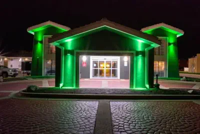 Photo 2 - La Quinta Inn by Wyndham Champaign