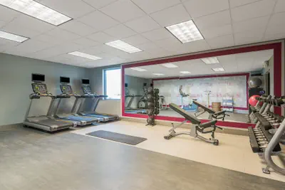 Photo 2 - Crowne Plaza Indianapolis-Airport by IHG