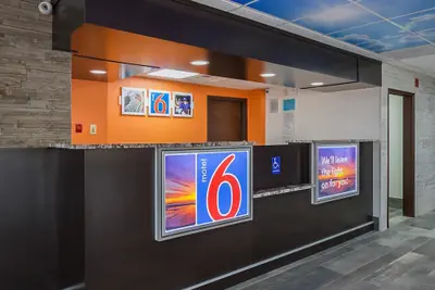 Photo 5 - Motel 6 Savannah, GA - Midtown