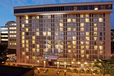 Photo 2 - Wyndham Boston Beacon Hill