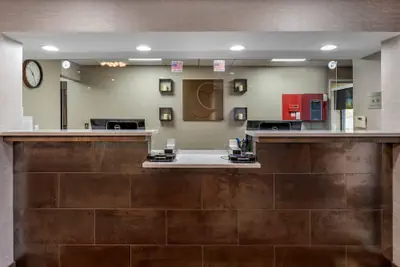 Photo 3 - Comfort Inn Near Greenfield Village