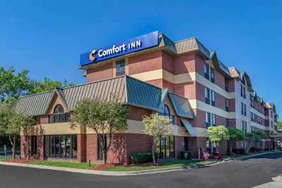 Photo 2 - Comfort Inn Near Greenfield Village