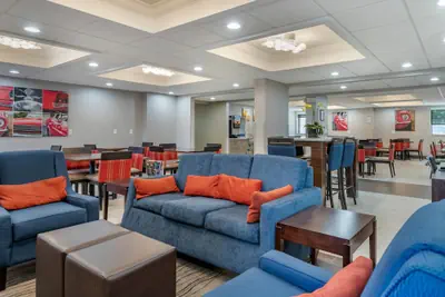 Photo 5 - Comfort Inn Near Greenfield Village