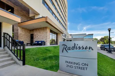 Photo 2 - Radisson Hotel La Crosse