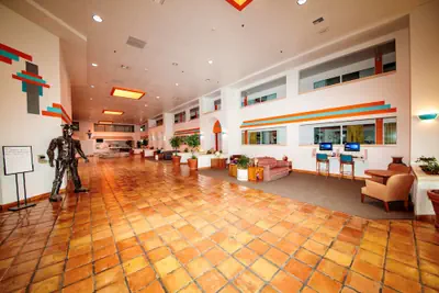 Photo 3 - Howard Johnson by Wyndham Gallup