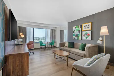 Photo 4 - Holiday Inn Los Angeles Gateway - Torrance by IHG