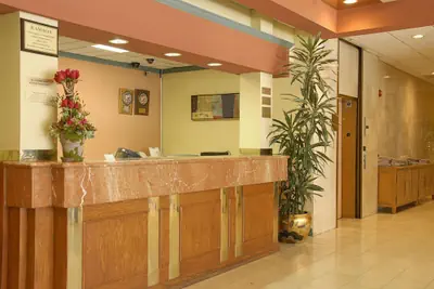 Photo 5 - Ramada by Wyndham Los Angeles/Koreatown West