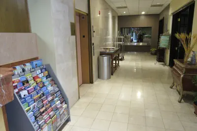 Photo 3 - Ramada by Wyndham Los Angeles/Koreatown West