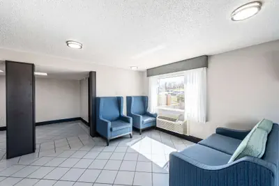 Photo 4 - Econo Lodge Vicksburg