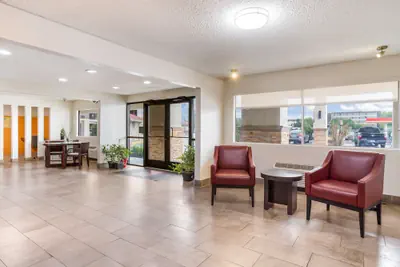 Photo 5 - Red Roof Inn Albuquerque - Midtown