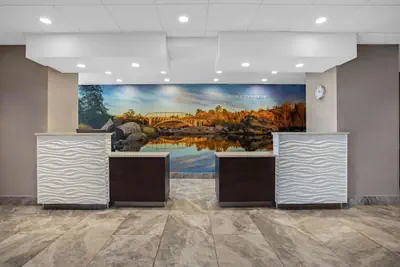 Photo 4 - La Quinta Inn & Suites by Wyndham Rancho Cordova Sacramento