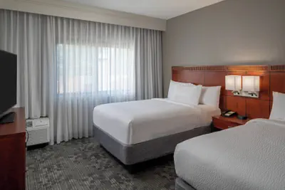 Photo 5 - Courtyard by Marriott Nashville Airport
