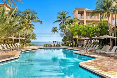 Photo 2 - Beachside Resort & Residences