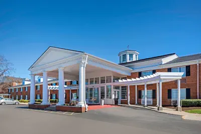 Photo 2 - Clarion Hotel Conference Center Lexington North