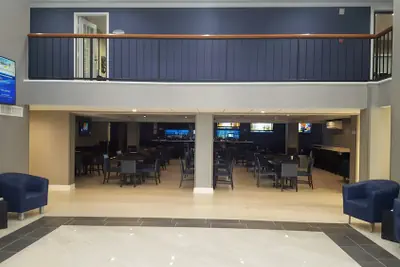 Photo 3 - Clarion Hotel Conference Center Lexington North