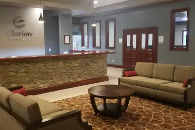 Photo 3 - Clarion Inn Belle Vernon