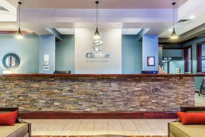 Photo 4 - Clarion Inn Belle Vernon