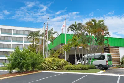 Photo 2 - Holiday Inn St Petersburg N - Clearwater by IHG