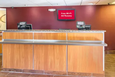 Photo 3 - Red Roof Inn Jacksonville - Orange Park