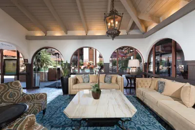 Photo 2 - La Jolla Shores Hotel
