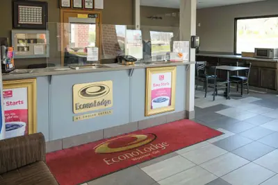 Photo 4 - Econo Lodge Wooster