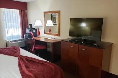 Photo 5 - A Victory Hotel & Suites