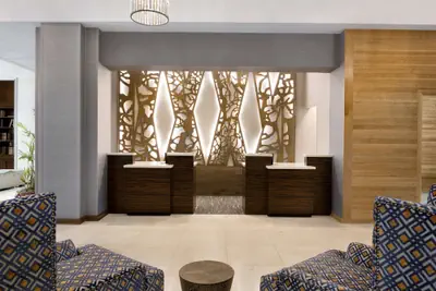 Photo 3 - DoubleTree by Hilton Milwaukee - Brookfield