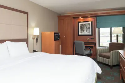 Photo 5 - Ann Arbor North Inn