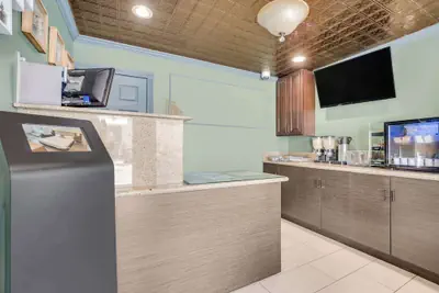 Photo 4 - Sather Berkeley, SureStay Collection by Best Western