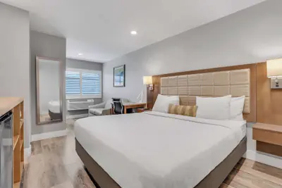 Photo 2 - Sather Berkeley, SureStay Collection by Best Western