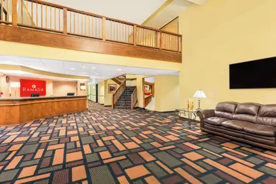 Photo 2 - Ramada by Wyndham Kent Seattle Area