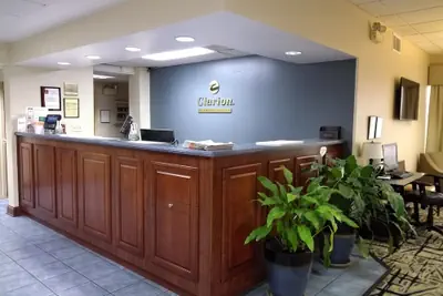 Photo 5 - Clarion Inn Cleveland near University