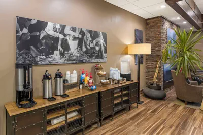 Photo 5 - Best Western CottonTree Inn