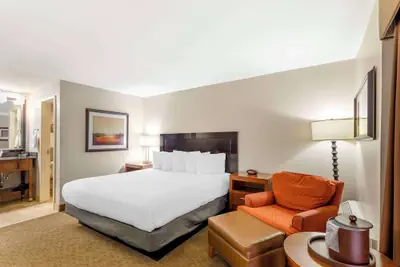 Photo 2 - Best Western CottonTree Inn