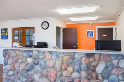 Photo 4 - Motel 6 Safford, AZ