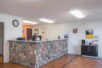 Photo 5 - Motel 6 Safford, AZ