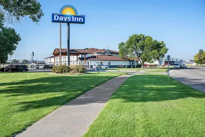 Photo 2 - Days Inn by Wyndham Billings