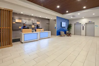 Photo 2 - Holiday Inn Express Los Angeles Airport by IHG
