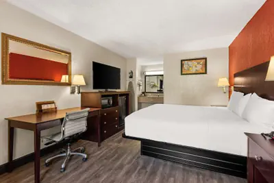Photo 5 - Americas Best Value Inn Laurel