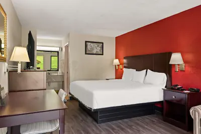 Photo 4 - Americas Best Value Inn Laurel