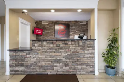 Photo 5 - Red Roof Inn Knoxville North - Merchants Drive