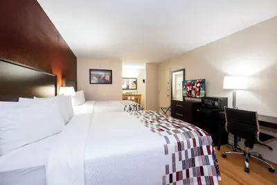 Photo 2 - Red Roof Inn Knoxville North - Merchants Drive