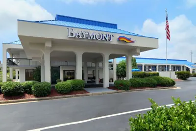 Photo 2 - Baymont by Wyndham Macon I-75