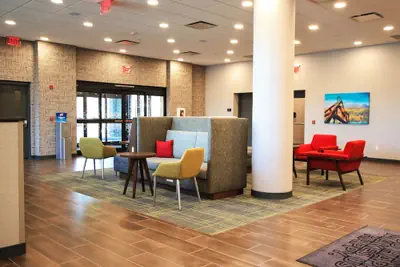Photo 2 - Hampton Inn Lead