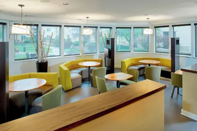 Photo 2 - Courtyard by Marriott Lansing
