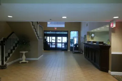 Photo 4 - Quality Suites Morristown West