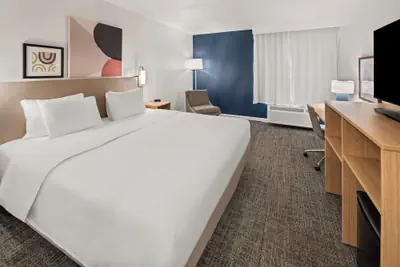 Photo 5 - Spark by Hilton Waldorf