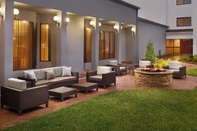 Photo 2 - Courtyard by Marriott Charlotte Southpark